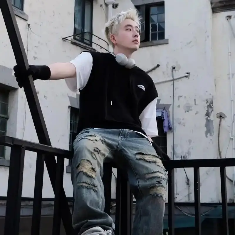 Retro return: 2025 men's retro sports style wear full strategy—— Decoding Y2K and 1990s sports aesthetics, to create a futuristic and nostalgic fashion wardrobe