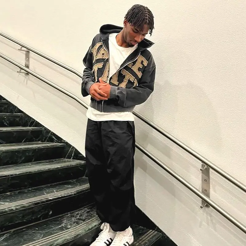 Cloth embroidered hoodie (2).jpg