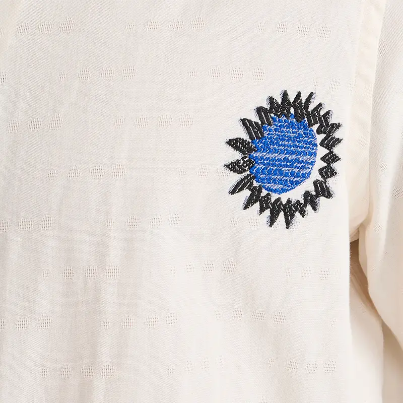 Custom Wholesale Men Casual Shirt Short Sleeves with Sun Embroidery Supplier