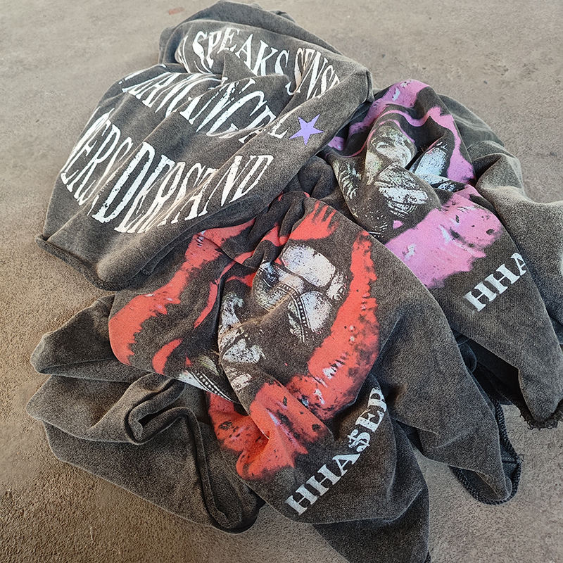 Customized acid-washed printed hooded (4).jpg