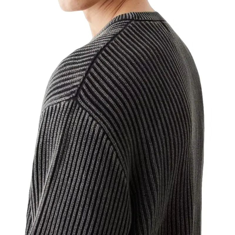 Custom men's sweater (2).jpg