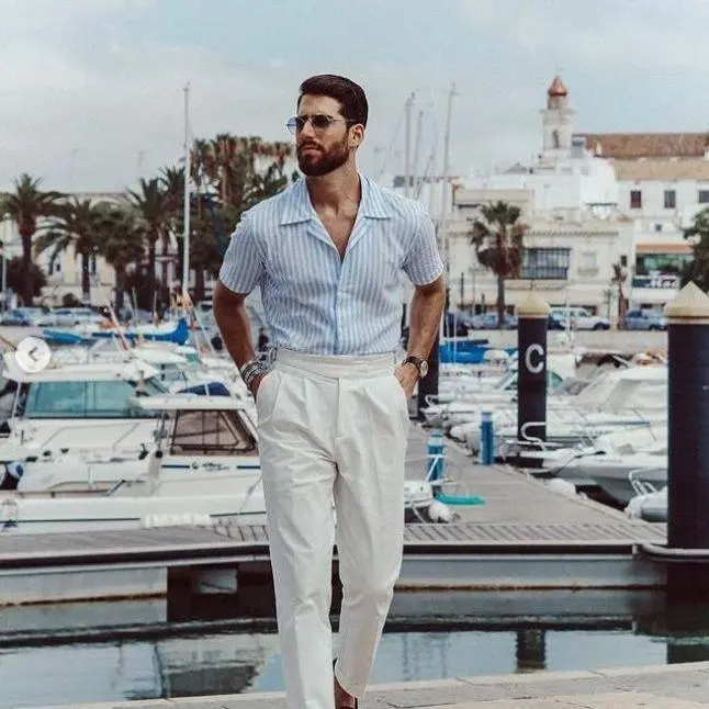 How much does it cost to start a clothing brand?